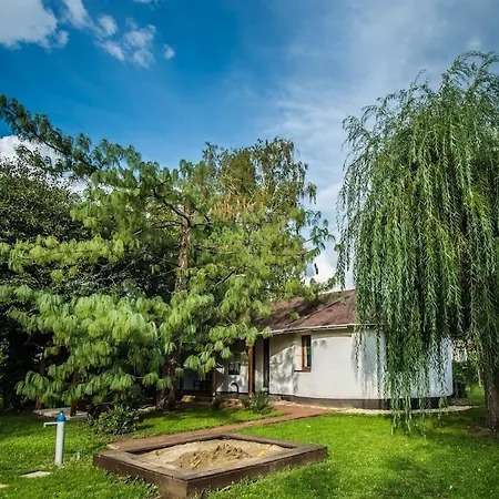 Szalmaszal Vendeghaz Ferienhaus Szarvas