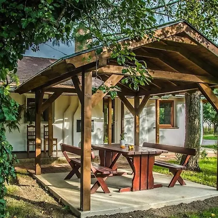 Ferienhaus Szalmaszal Vendeghaz